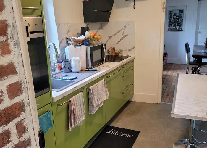 ホームステイ Chambre Chez L'Habitant Livinhac-le-Haut